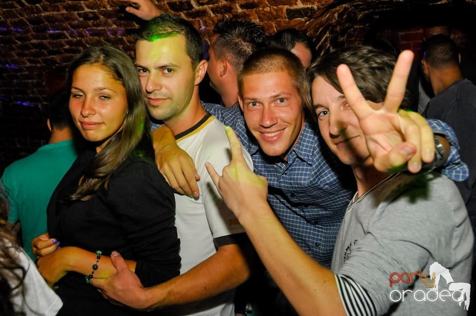 Student's Party în Club Escape, 