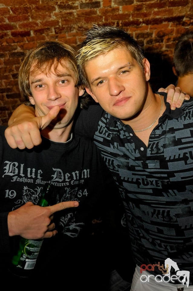 Student's Party în Club Escape, 