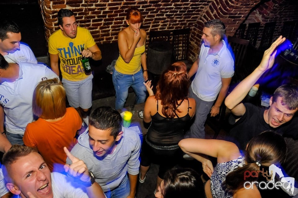 Student's Party în Club Escape, 