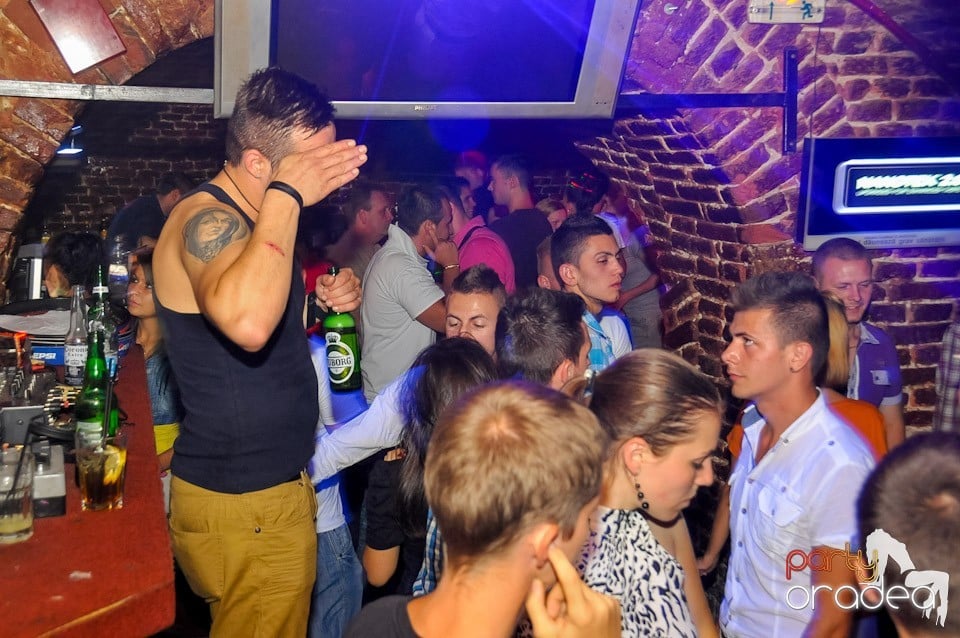 Student's Party în Club Escape, 