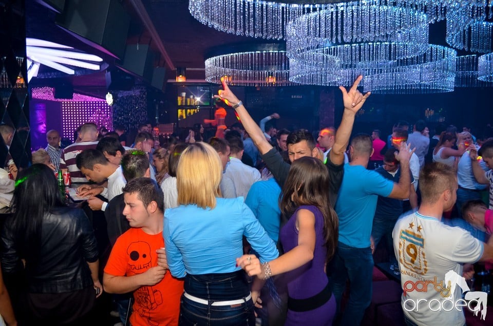 Students' Night @ The One,