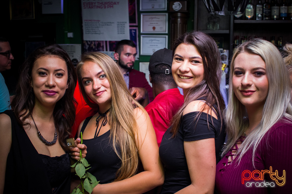 Students Party, Green Pub