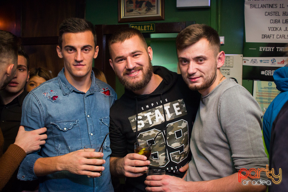 Students Party, Green Pub