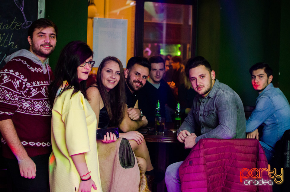 Students Party, Green Pub