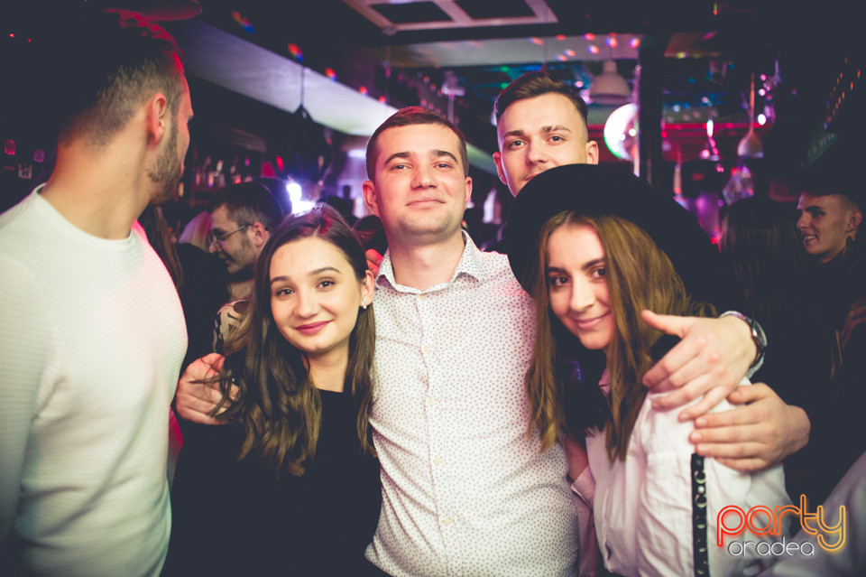 Students Party, Green Pub