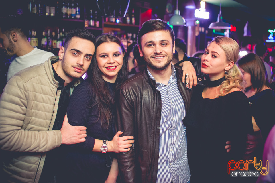 Students Party, Green Pub