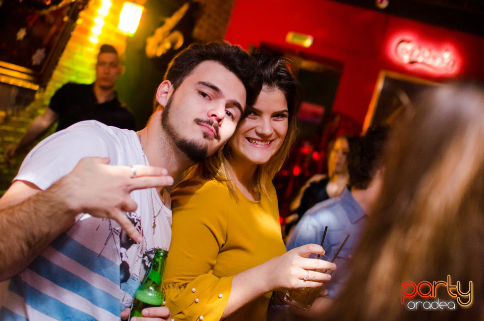 Students Party @ Green Pub, Green Pub