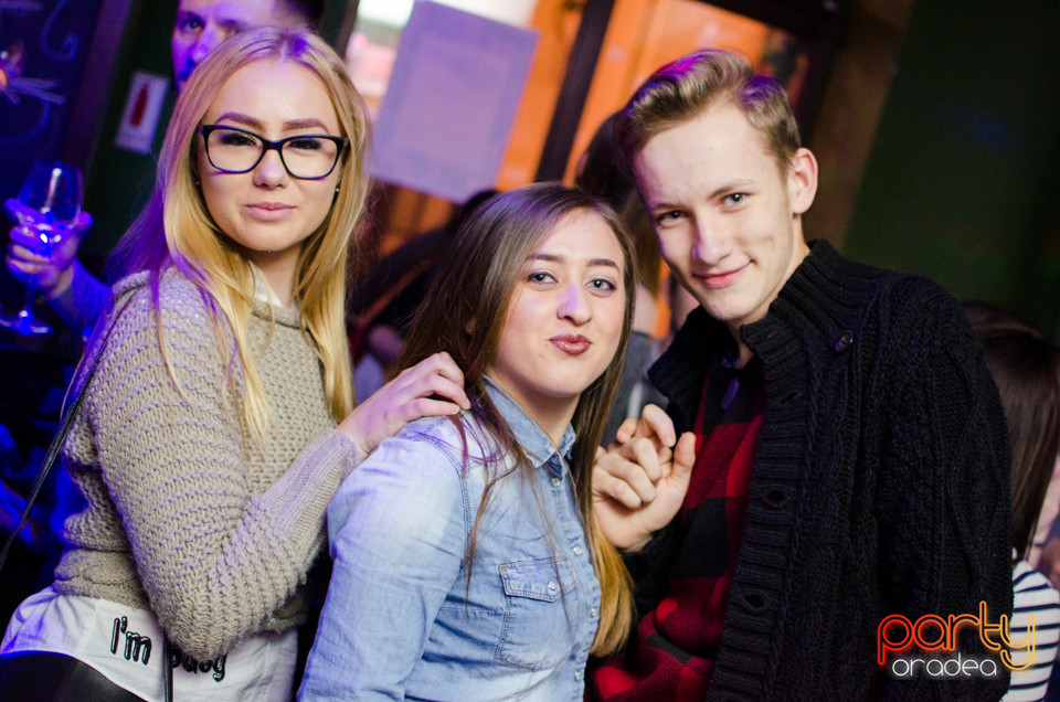 Students Party @ Green Pub, Green Pub