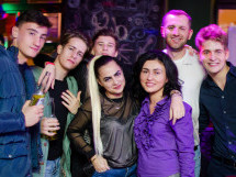 Students Party @ Green Pub