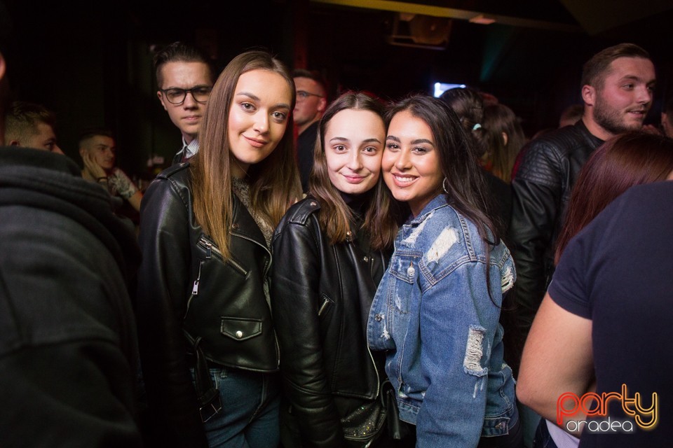 Students Party, Green Pub