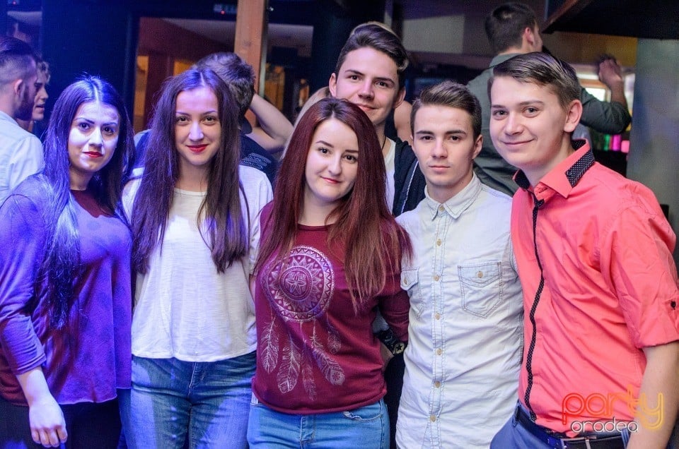 Students Party, Green Pub