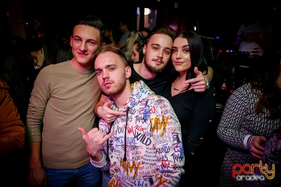 Students Party, Green Pub