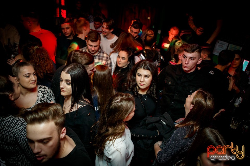 Students Party, Green Pub