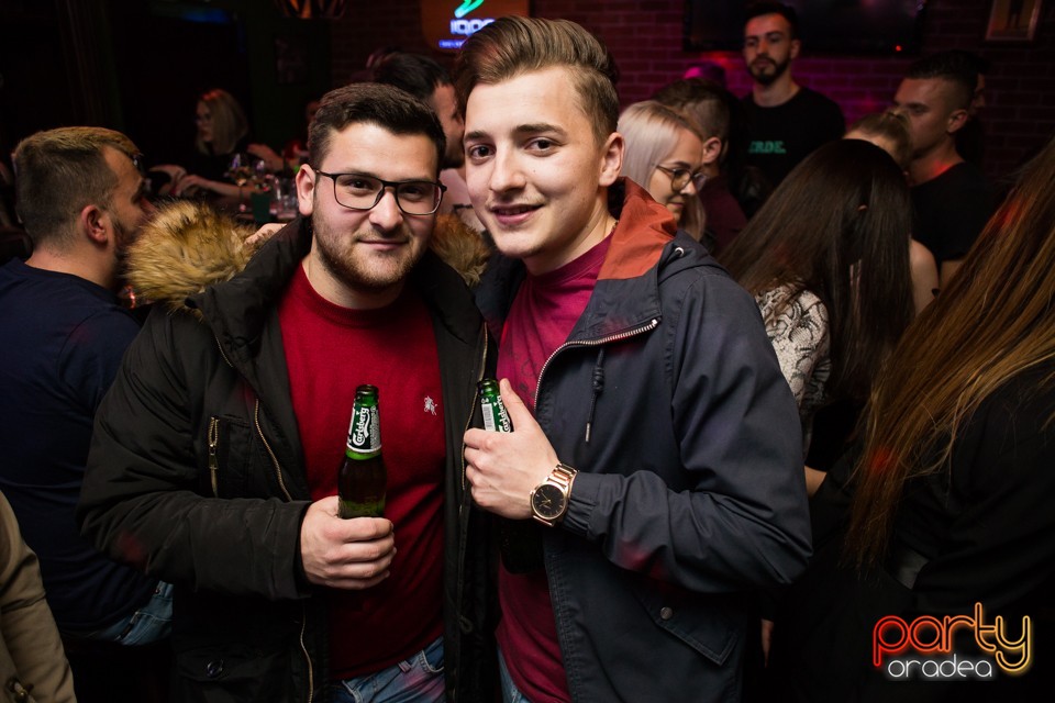 Students Party, Green Pub