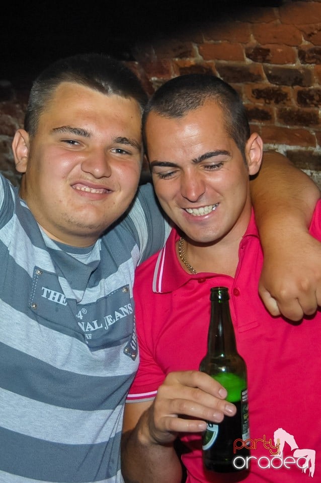 Studparty în Club Escape, 