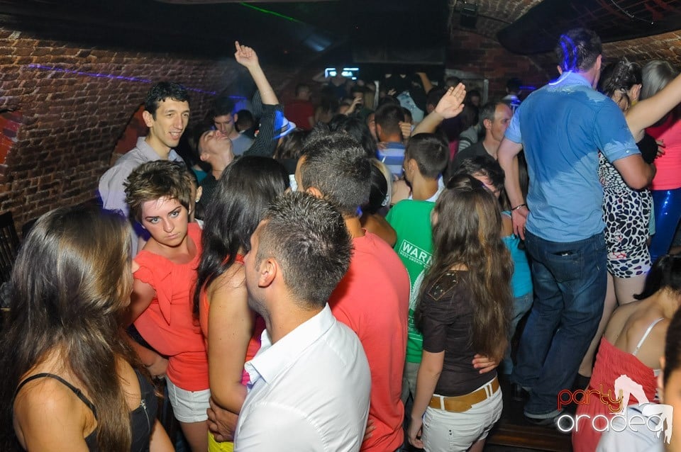 Studparty în Club Escape, 