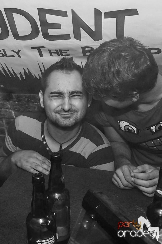 Studparty în Club Escape,