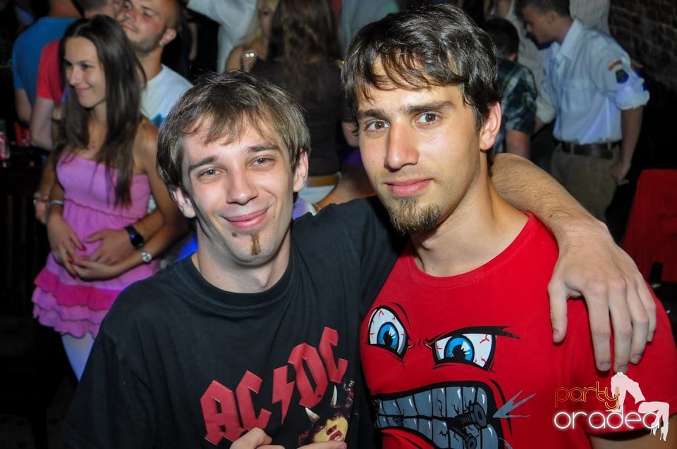 Studparty în Club Escape, 