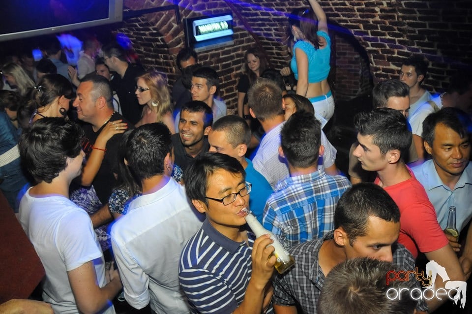Studparty în Club Escape, 