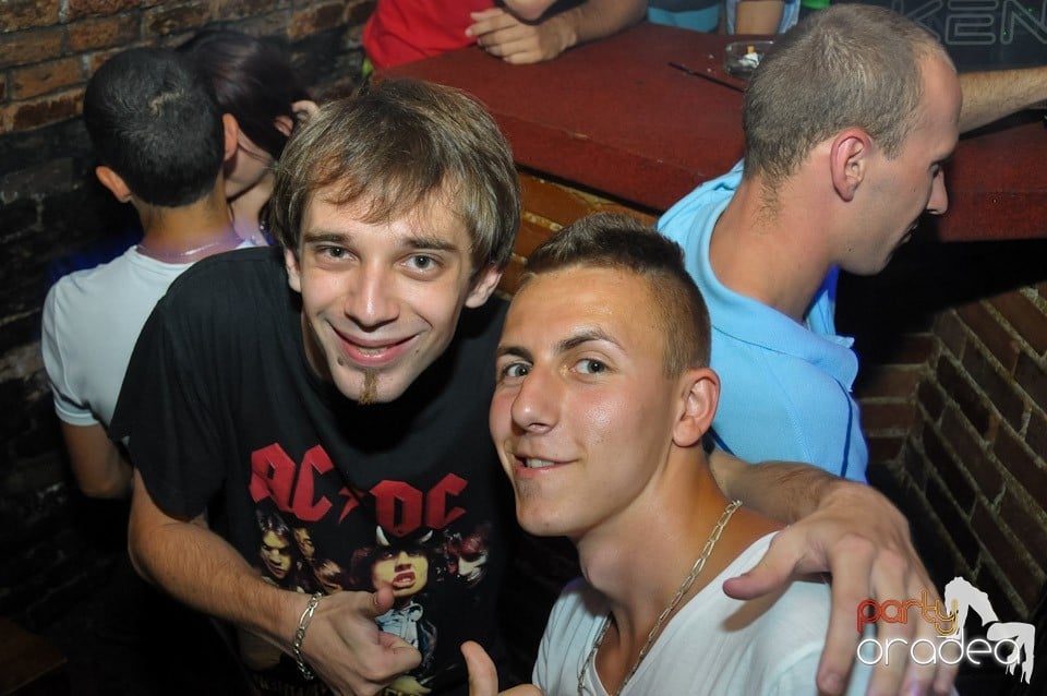 Studparty în Club Escape, 