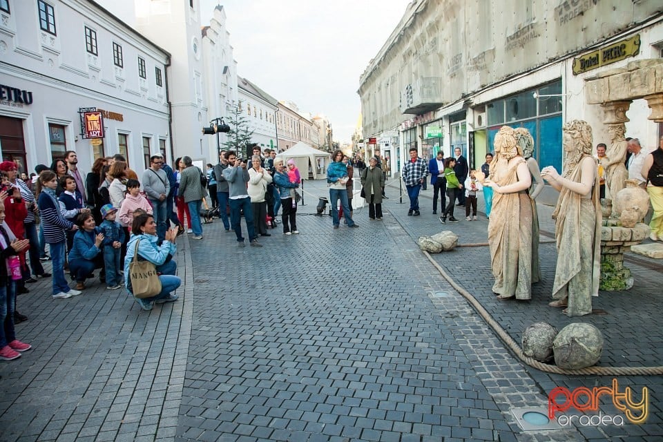 Sub semnul îngerului, Oradea