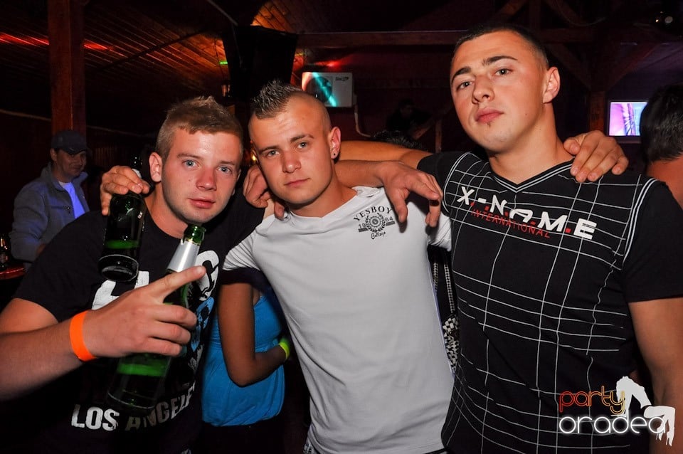 Summer Close Party în Faház,