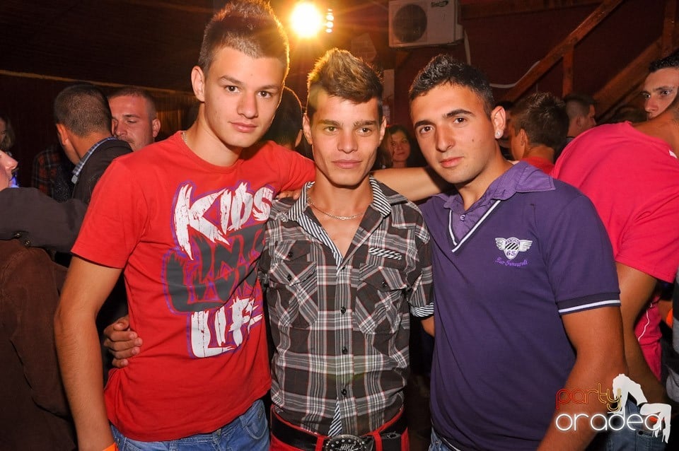 Summer Close Party în Faház,