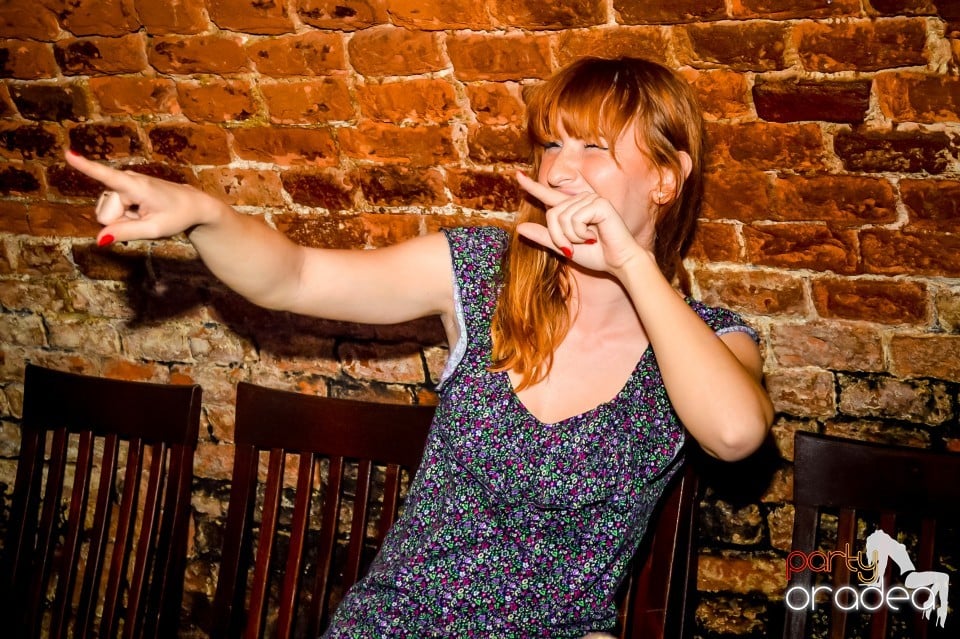 Summer night clubbing, 