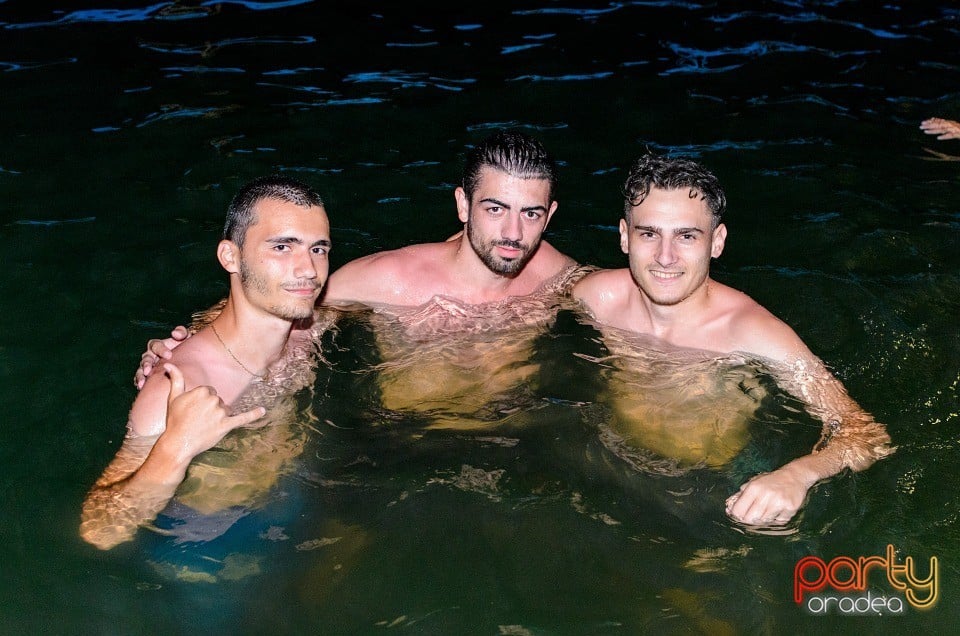 Summer Night, Ştrand Chislaz