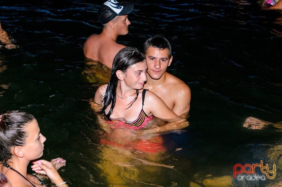Summer Night, Ştrand Chislaz