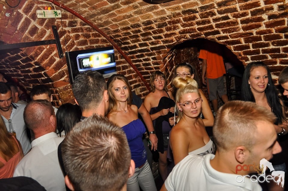 Summer Party cu Carlsberg în Escape, 