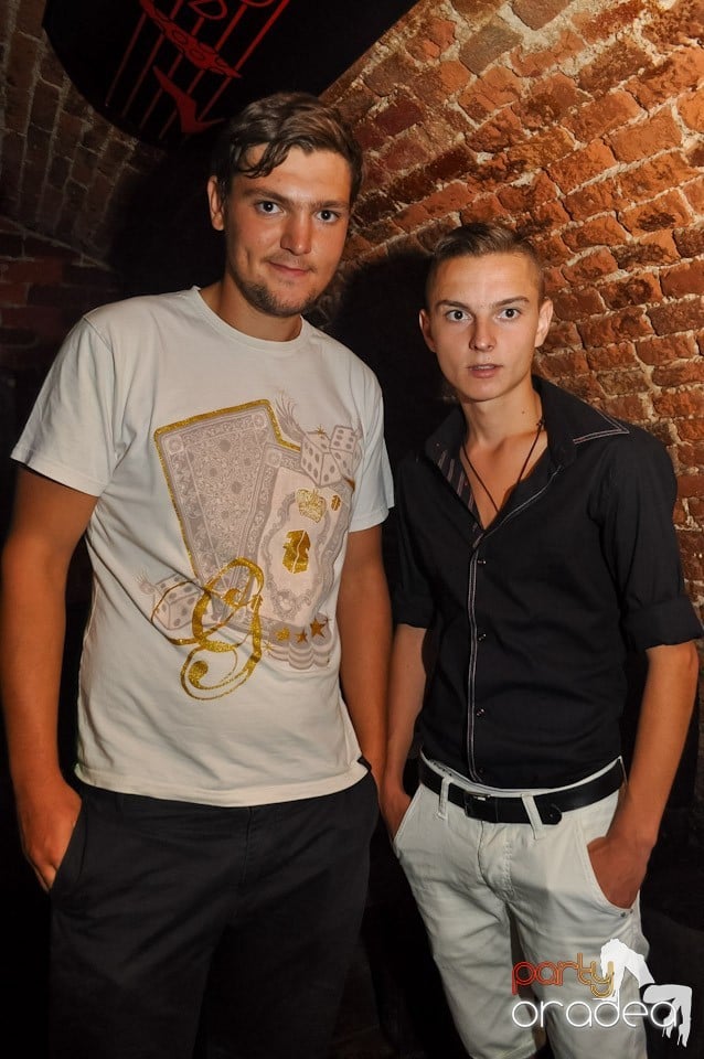 Summer Party cu Carlsberg în Escape, 