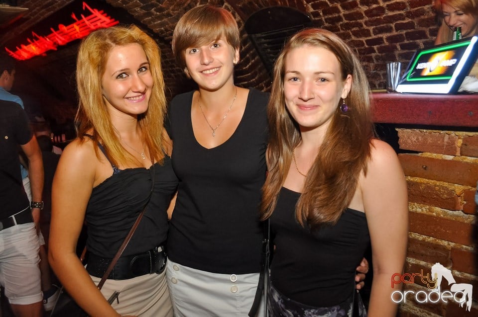 Summer Party cu Carlsberg în Escape, 