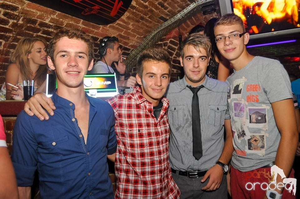 Summer Party cu Carlsberg în Escape, 