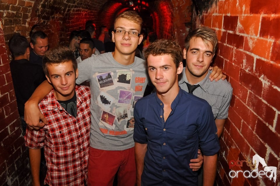 Summer Party cu Carlsberg în Escape, 