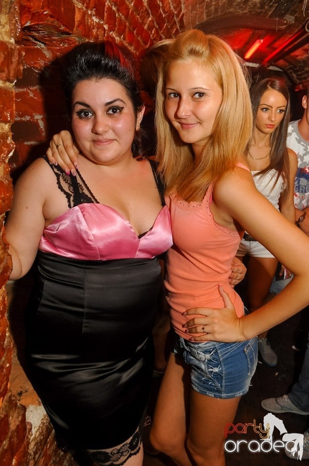 Summer Party cu Carlsberg în Escape, 