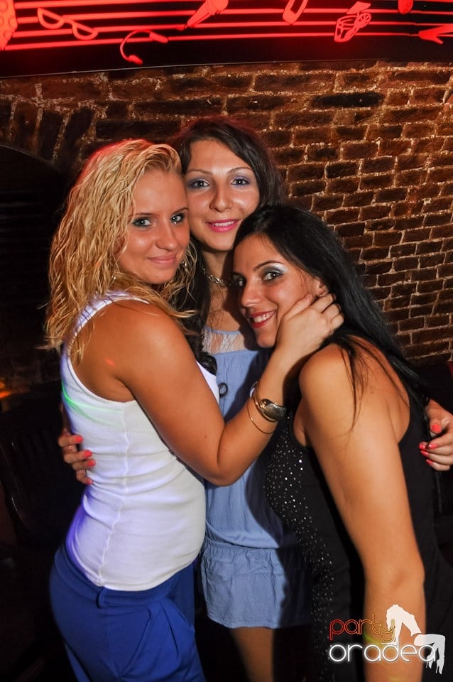 Summer Party cu Carlsberg în Escape, 