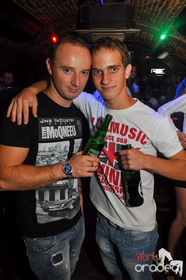 Summer Party cu Carlsberg în Escape, 