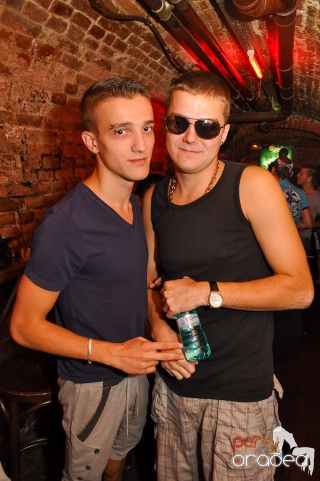 Summer Party cu Carlsberg în Escape, 