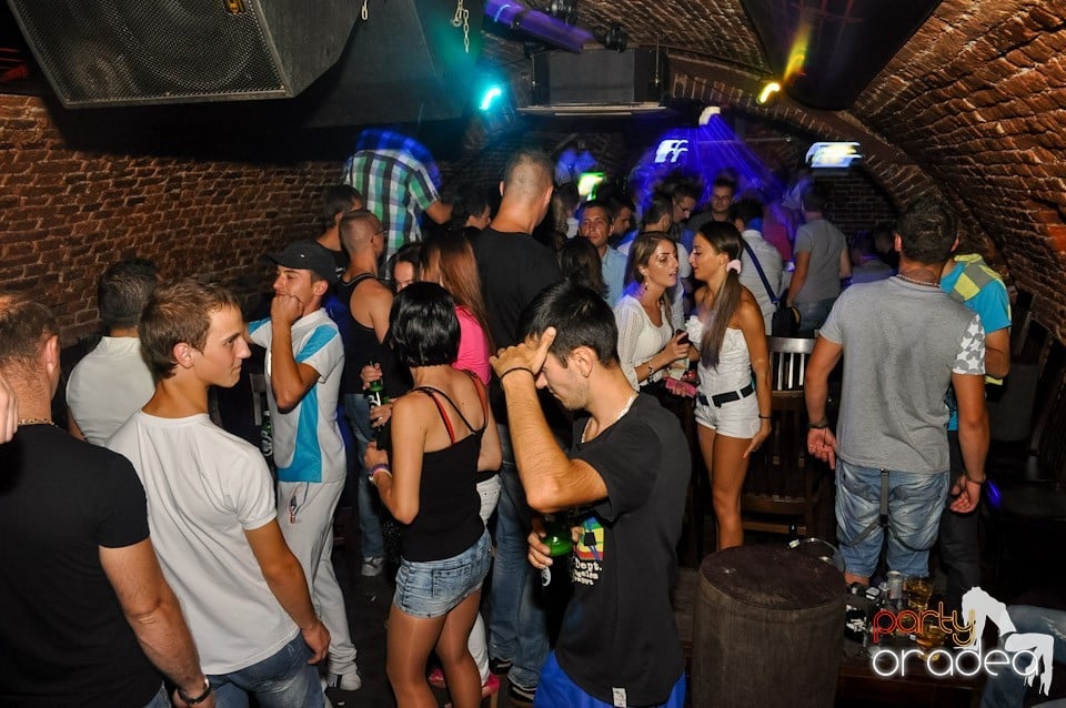 Summer Party cu Carlsberg în Escape, 