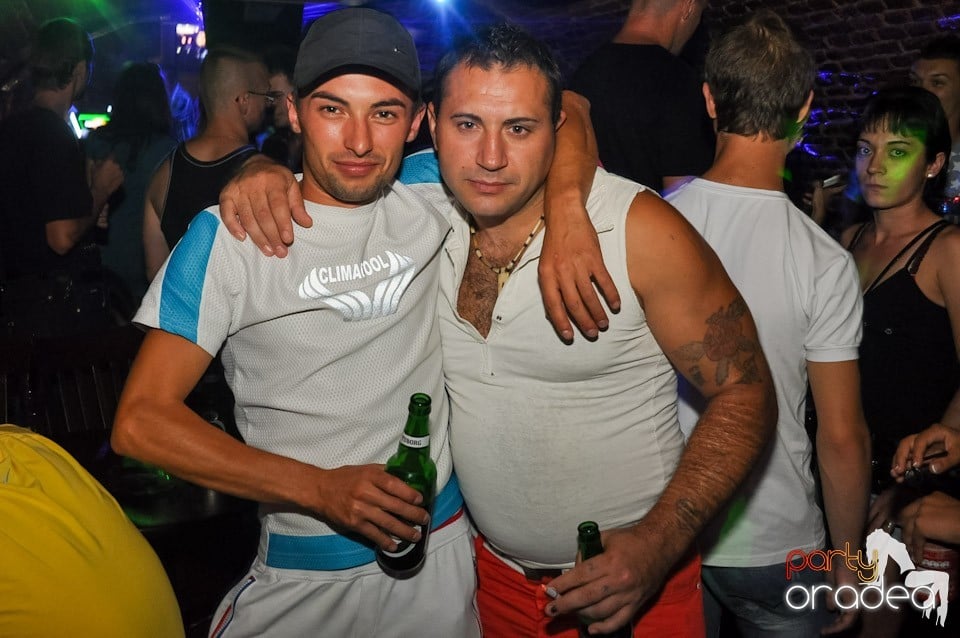 Summer Party cu Carlsberg în Escape, 