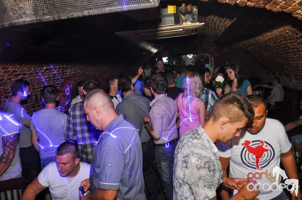 Summer Party cu Carlsberg în Escape, 