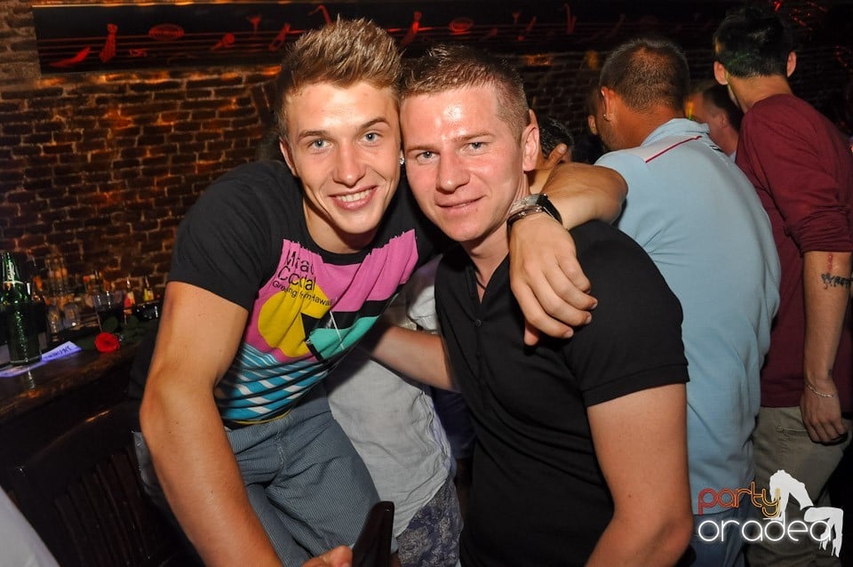 Summer Party cu Carlsberg în Escape, 