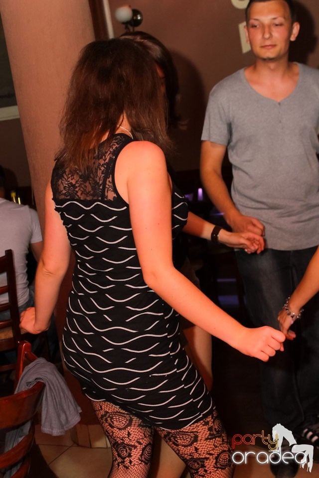 Summer Party în Chanson Café, 