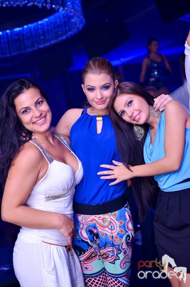 Summer Retro Night Fever Party,