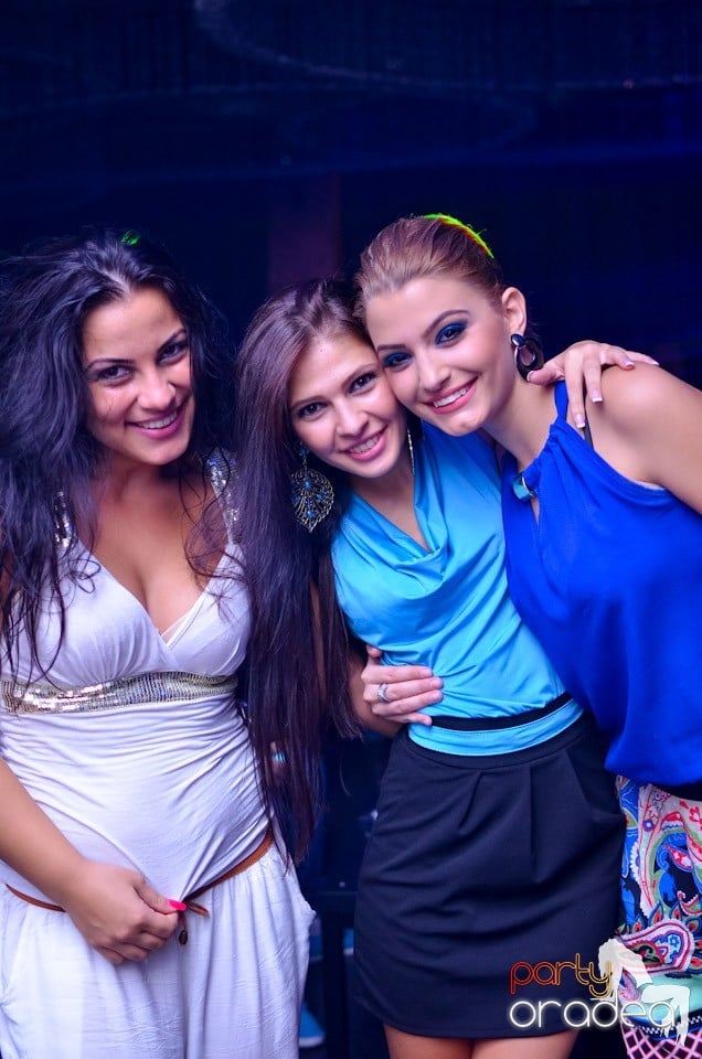 Summer Retro Night Fever Party,