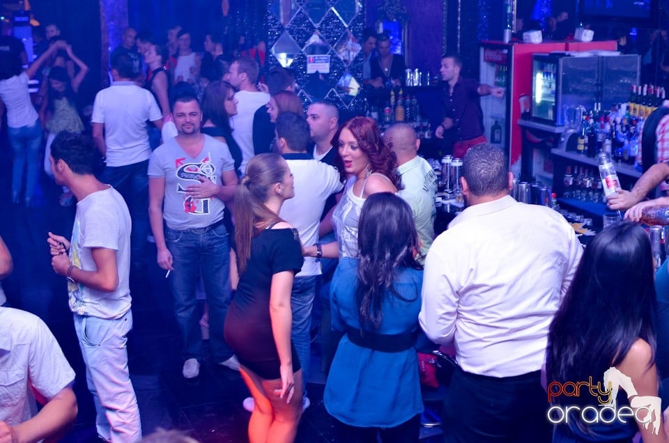 Summer Retro Night Fever Party,