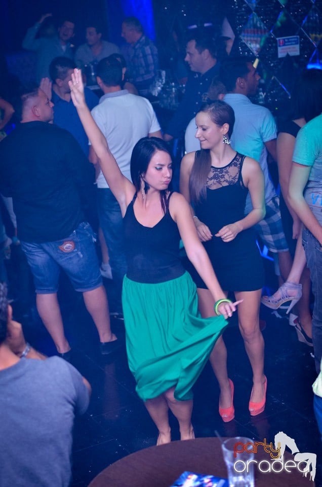 Summer Retro Night Fever Party,