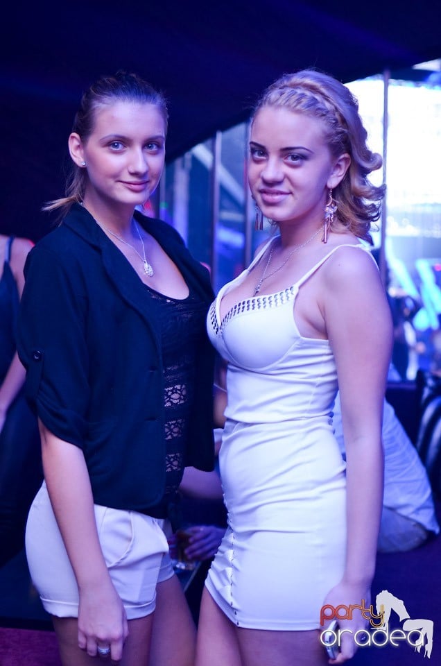 Summer Retro Night Fever Party,