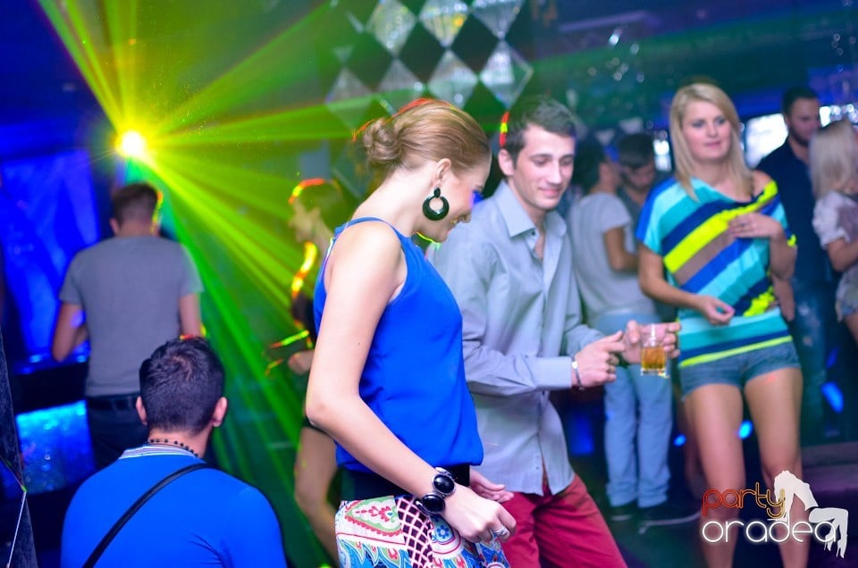 Summer Retro Night Fever Party,